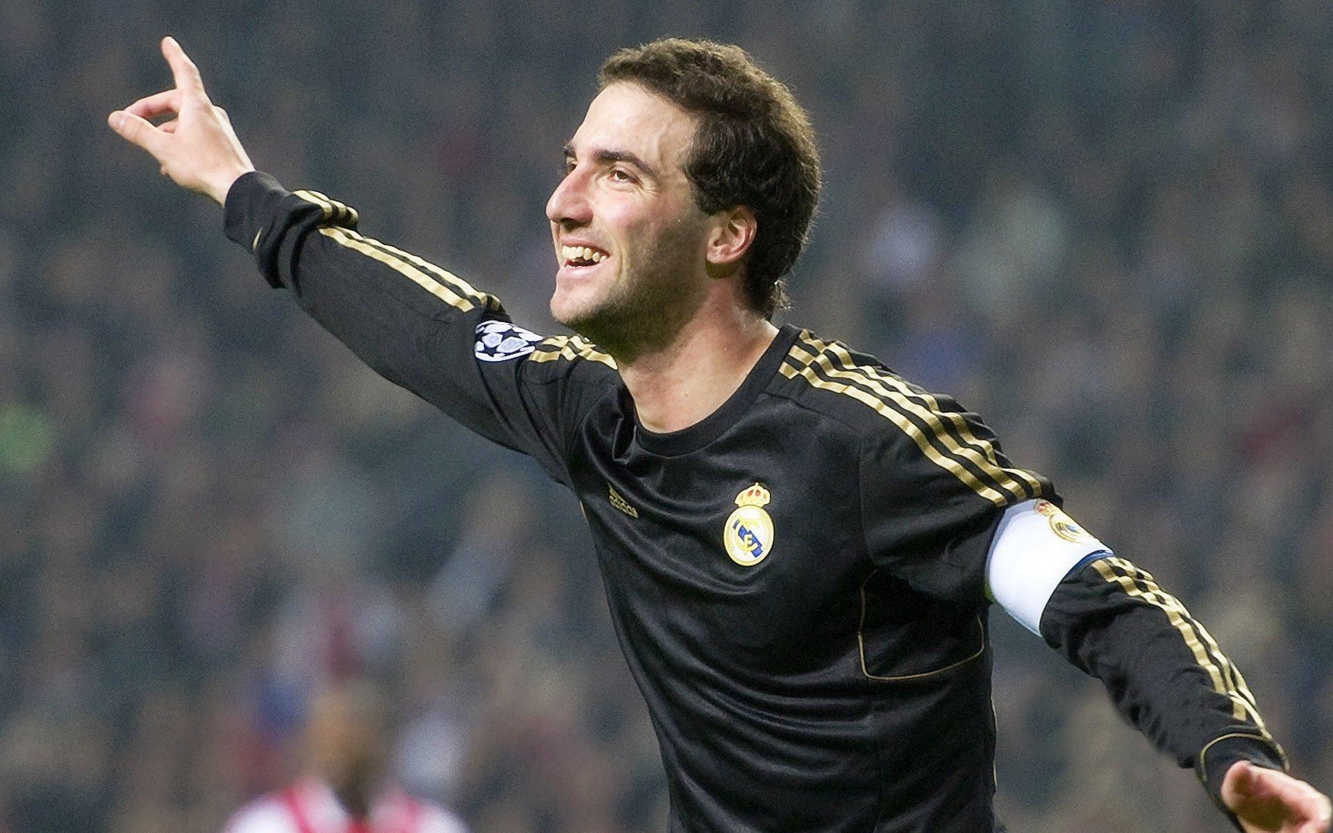 全运抉择与全球目光，蒯纪闻的留洋之路与多国球探的持续期待