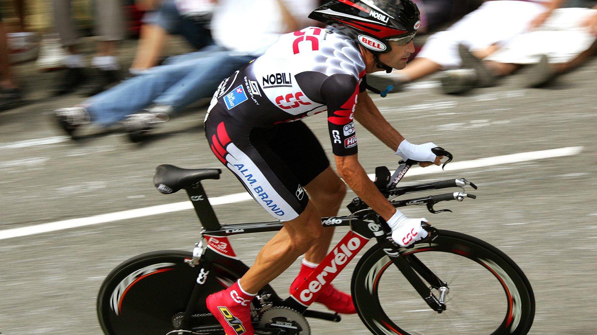 欧洲豪门面临人才流失危机，明夏自由身巨星云集引发足坛震荡